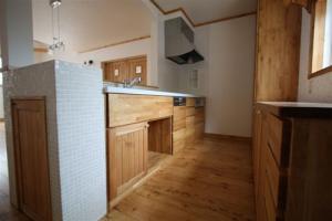 手づくりで使いやすいキッチン