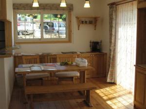 木をいっぱいつかったナチュラルなカントリー空間です。